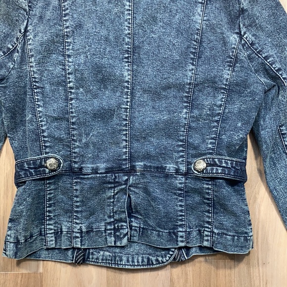 Relist 10/12❌ Forever 21 military vibe denim jean jacket size S - Picture 15 of 16